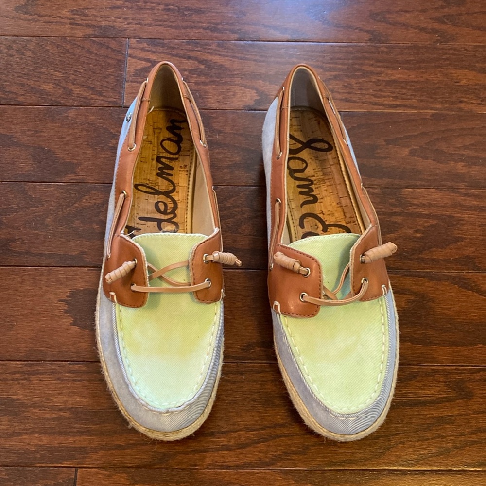 Women’s size 10 boat shoe by Sam Edelman